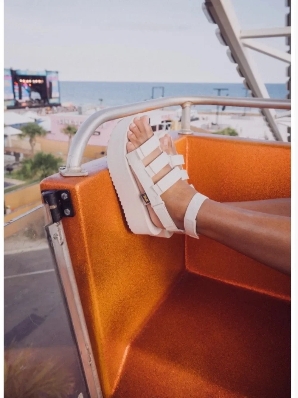 Teva chunky platform
